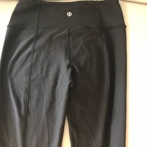 Lululemon flare pants size 6